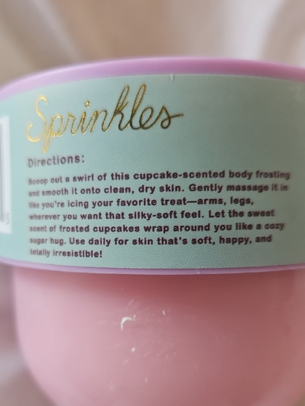 Body Frosting Red Velvet Cupcake - Lavender Pink Scented Body Cream - Picture 2 of 2